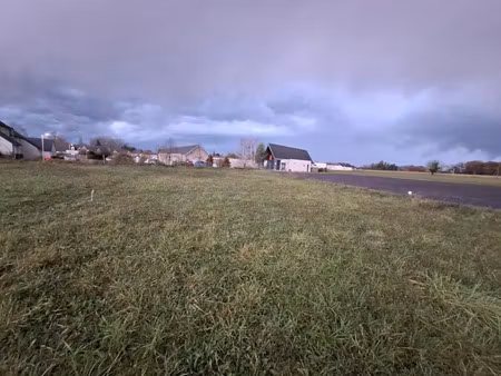 vente terrain 488 m² savigné-sur-lathan (37340)