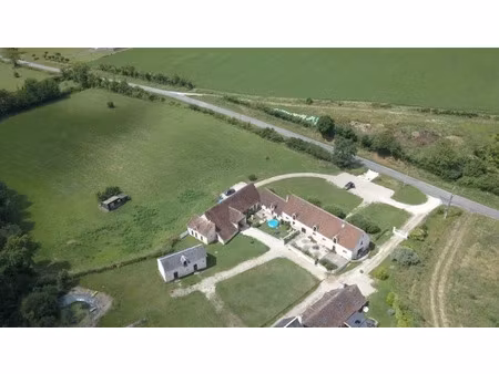 vente propriété 10 pièces 350 m² à le tranger (36700)  468 000 €