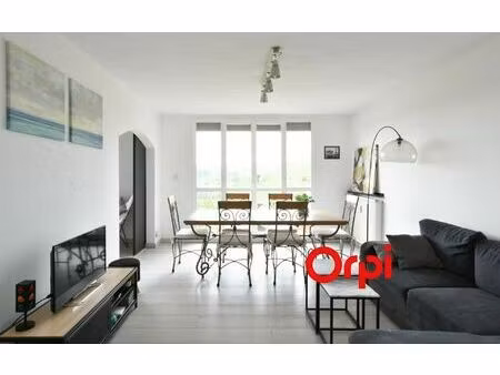 appartement pierre-bénite 93.3 m² t-5 à vendre  189 000 €