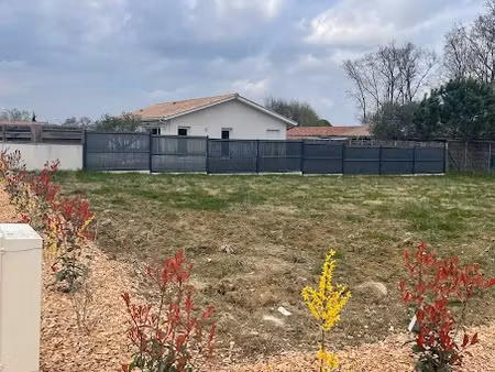 vente terrain 600 m² à madirac (33670)  120 000 €