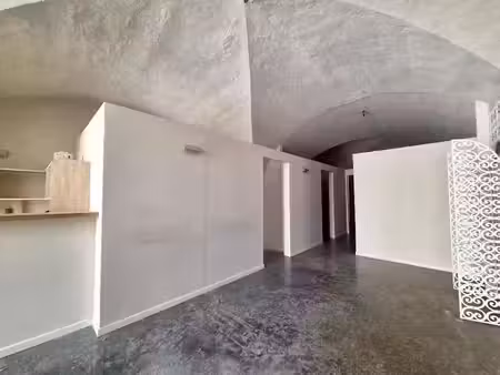 vente locaux professionnels 60 m² à lambesc (13410)  110 000 €
