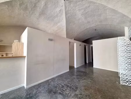 vente locaux professionnels 60 m² à lambesc (13410)  120 000 €