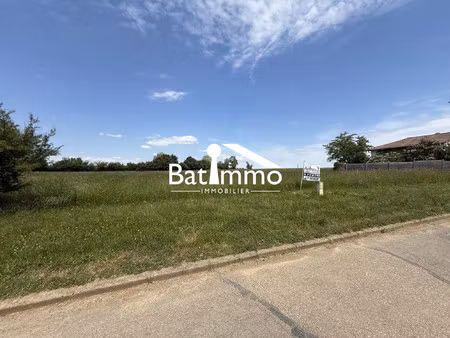 proximité verny - terrain constructible