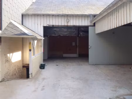 location locaux professionnels 80 m² à yport (76111)  500 €