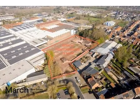 terrain industriel à vendre dans un endroit privilégié