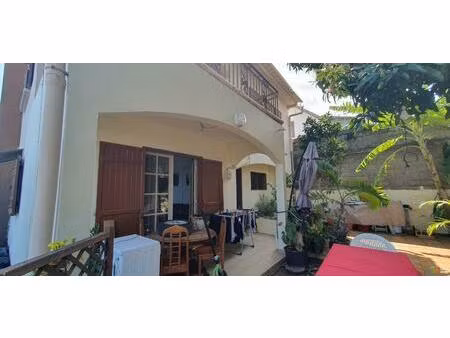 a vendre 2 maisons jumelees a roches maigres