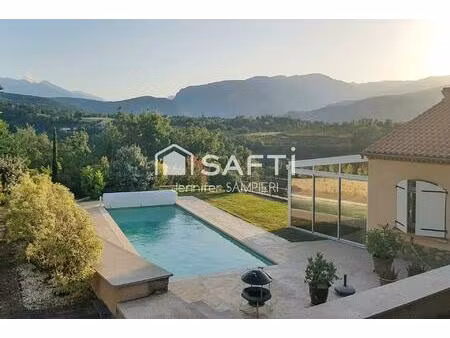 villa vue exceptionnelle - piscine jardin parkings