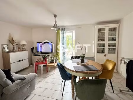 très beau t3 en duplex de 68 m2 avec terrasse