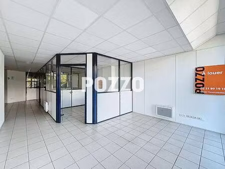 location bureaux et commerces à honfleur (14600) : à louer / 107m² honfleur