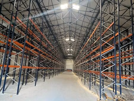 vente/location entrepôt / local d'activités crouy 3 000 m²