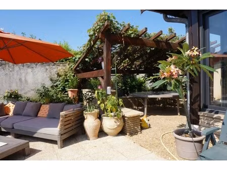 maison de luxe à vendre à civrieux-d'azergues