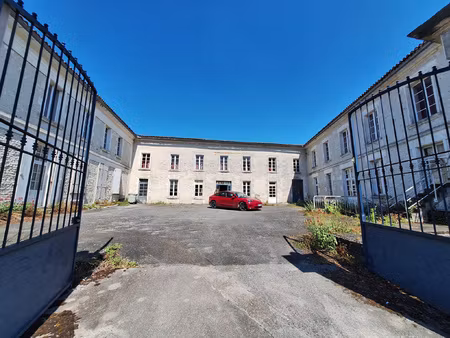 achat local professionnel 2 100m² barbezieux st hilaire 16300