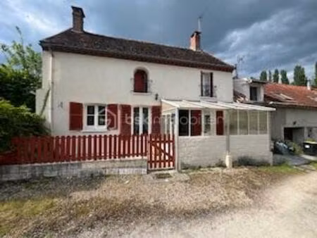 maison traditionnelle de 90 m² à les ormes-sur-voulzie