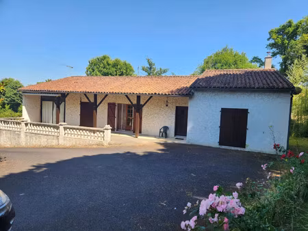 vente maison 5 pièces 156 m² alloue (16490)