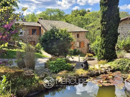 propriété de caractère de 430 m²