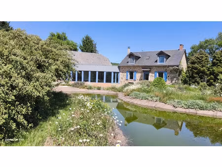 vente maison 6 pièces 213 m² à chamberet (19370)  292 500 €