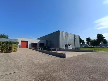 industrieel gebouw te huur in malle
