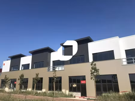 location local d'activités saint pierre du perray 91280