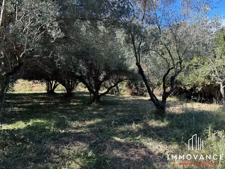 castries superbe terrain a batir 402 m2