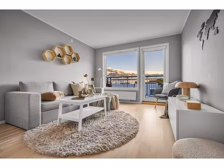 bellegarde-sur-valserine : appartement t2 avec balcon