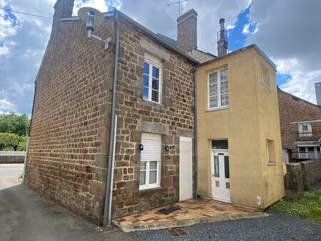 exclusivité rs : saint mars d'egrenne maison de village 100m2
