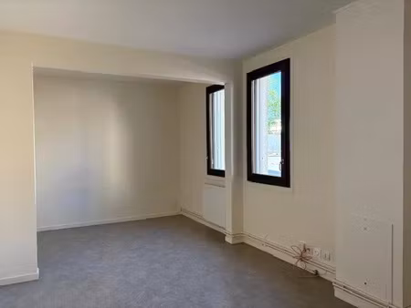 location appartement 4 pièces 76 m² à la châtre (36400)