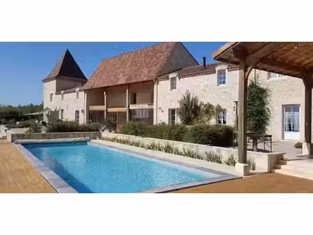 maison contemporaine avec piscine et terrasse prayssas (47)
