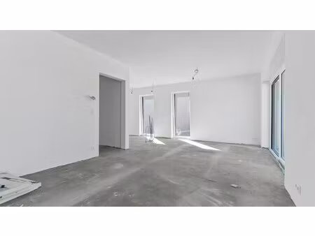 appartement te koop in lubbeek met 3 slaapkamers