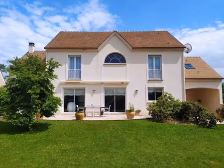 vente maison 6 pièces 230 m² à favieres (77220)  670 000 €