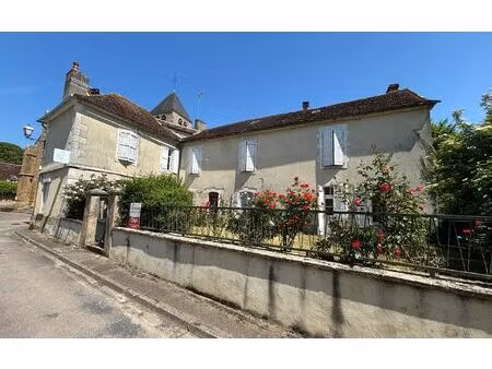 maison escamps m² t-7 à vendre  129 500 €