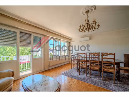 vente appartement 4 pièces 98.3 m² à lons-le-saunier (39000)  149 000 €