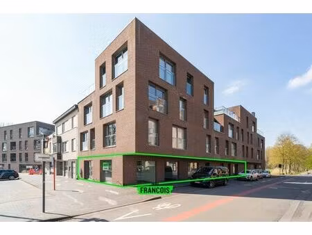 zeer ruim handelspand vlakbij centrum ingelmunster