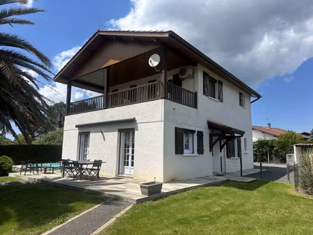 maison familiale de 144m2 à urt.