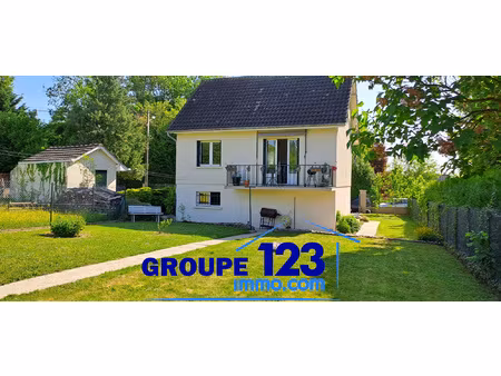 pavillon sur sous sol  3 chambres