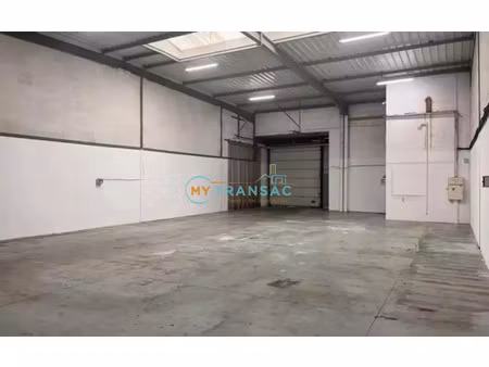 location local industriel 366 m² à bondy (93140)