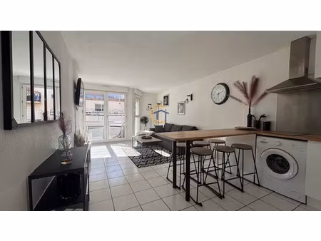 appartement de type f2 - grande terrasse - proche mer