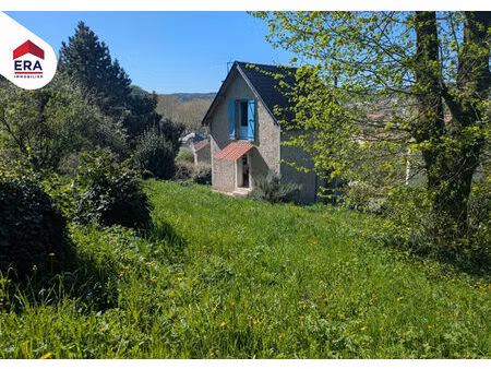 exclusivité-idéalement située  centre de figeac à pieds en 10 minutes!