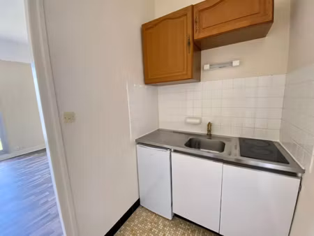 location appartement 1 pièce 25 m² à blois (41000)  520 €