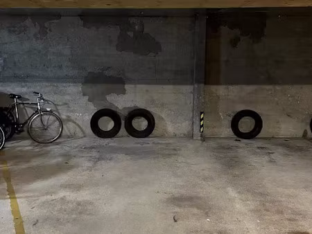 location parking à saint-mande (94160)  120 €