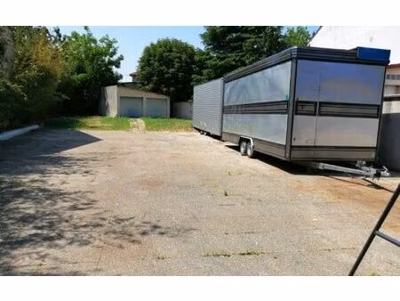 location terrain  m² t- à champigny-sur-marne  1 990 €