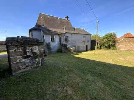 a vendre secteur lacapelle marival  beau corps de ferme à restaurer à fort potentiel
