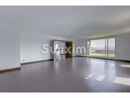 appartement t5 en attique de 226 m² avec terrasse de 134 m²