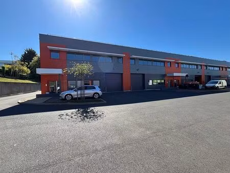 location local d'activités palaiseau 707 m²