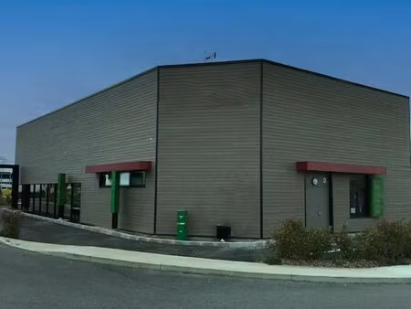 vente local d'activités villejust 329 m²