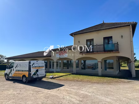 locaux commerciaux avec logement 639 m2 dombasle en xantois