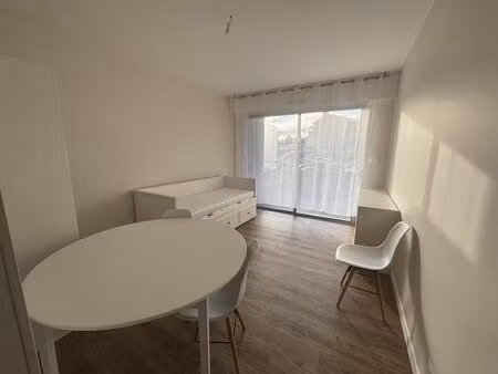 location appartement 1 pièce 22 m² à rodez (12000)