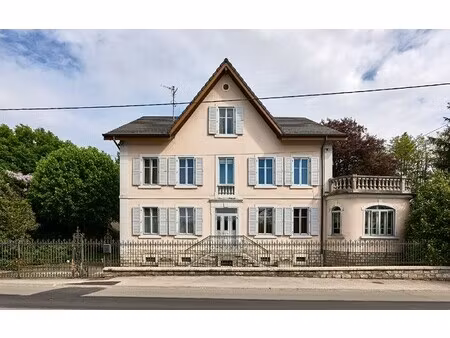 maison de luxe à vendre à montreux-château