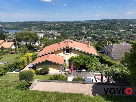 villa de luxe à vendre à couzon-au-mont-d'or