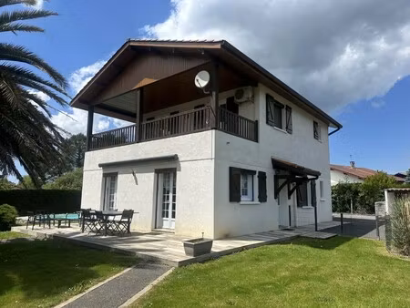 maison de luxe à vendre à urt