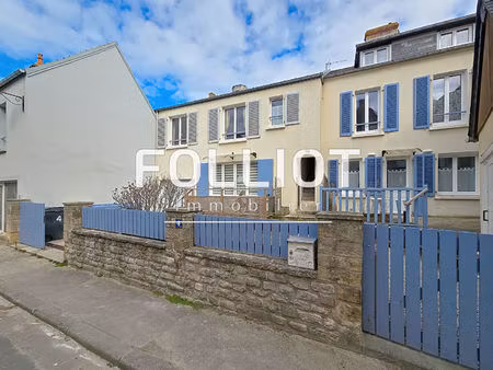 maison à vendre 4 logements indépendants 20 m de la mer à arromanches les bains - référenc